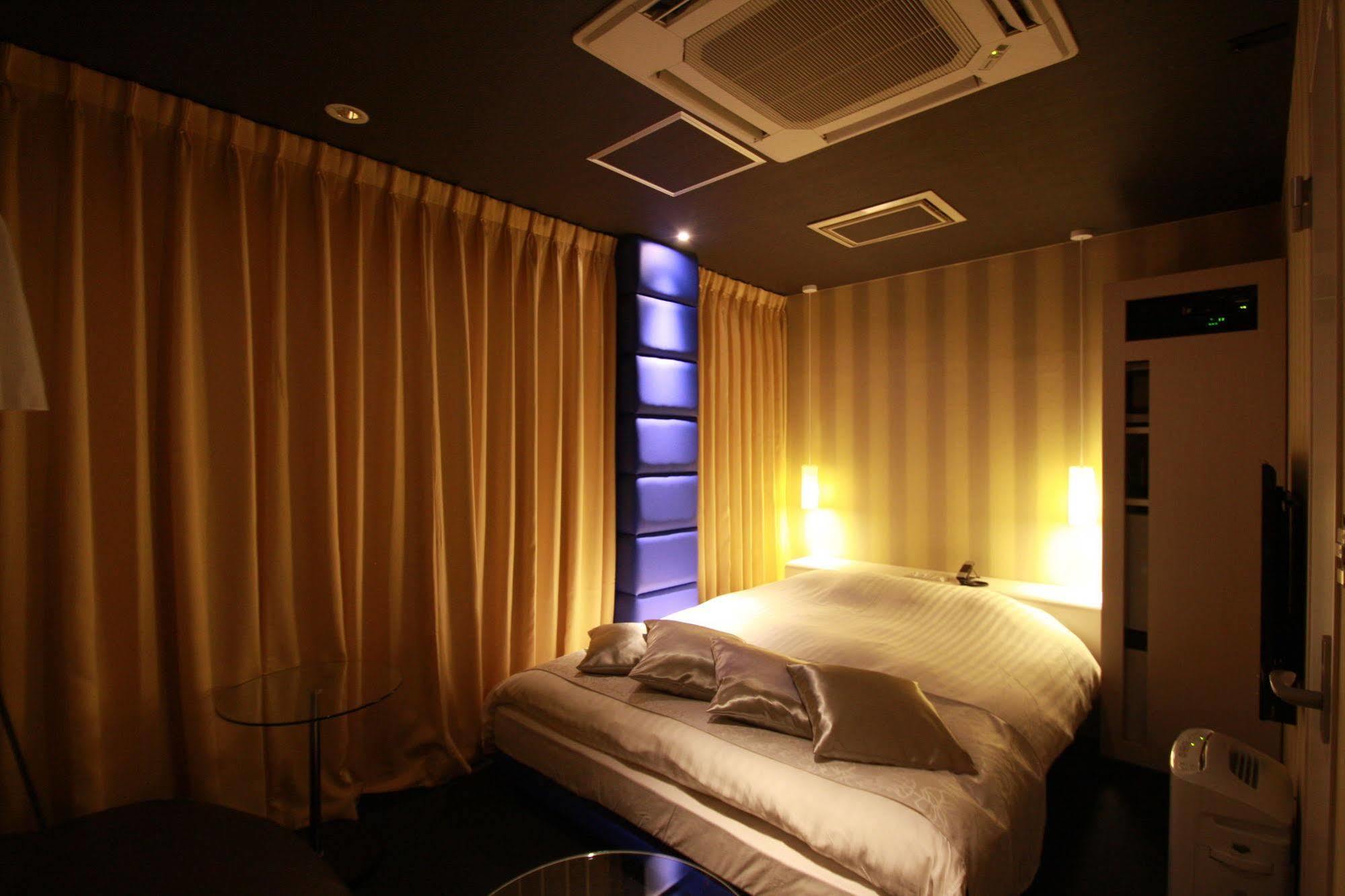 Hotel Edoyado (Adults Only) Tokyo Bagian luar foto