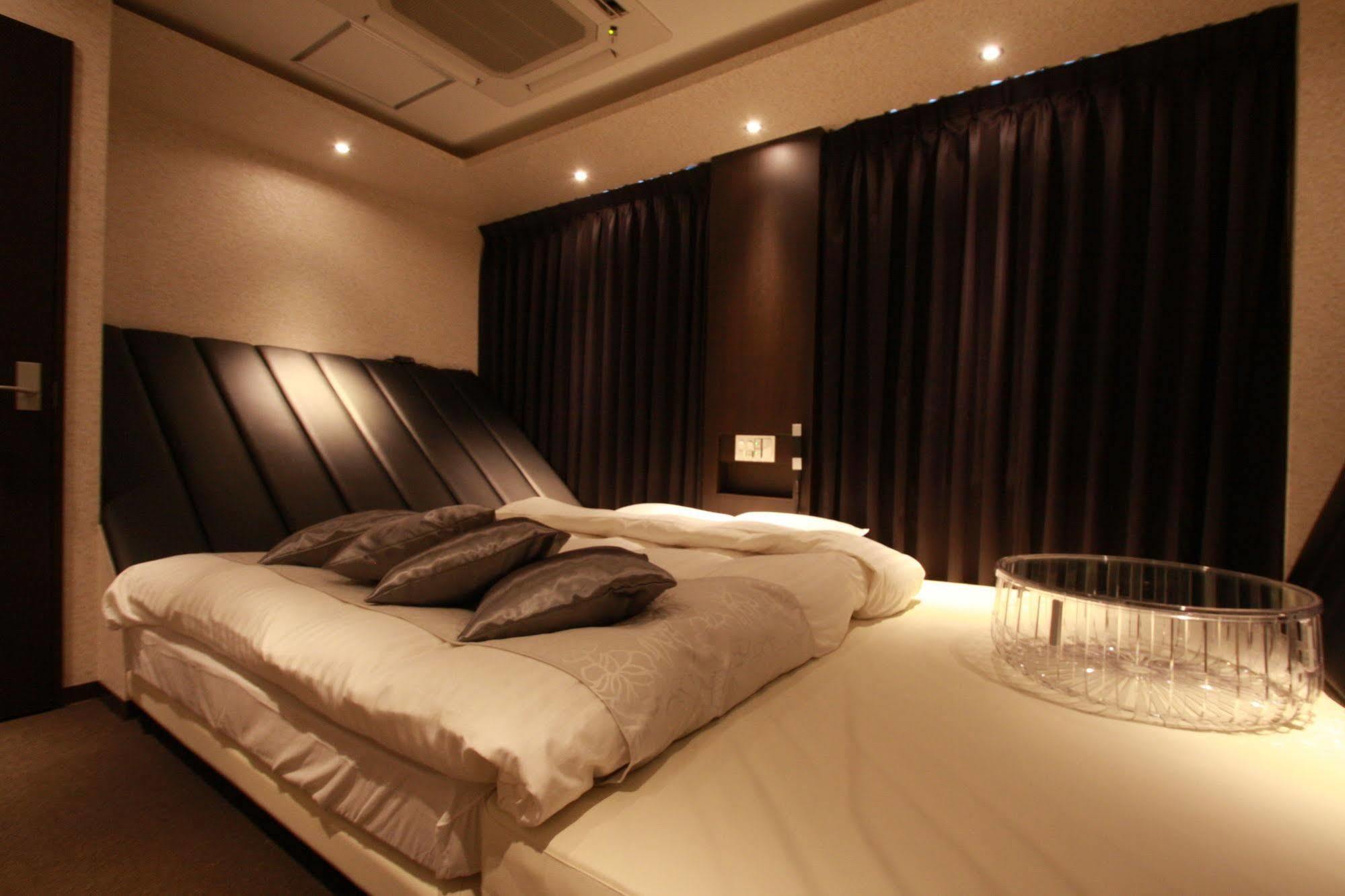 Hotel Edoyado (Adults Only) Tokyo Bagian luar foto